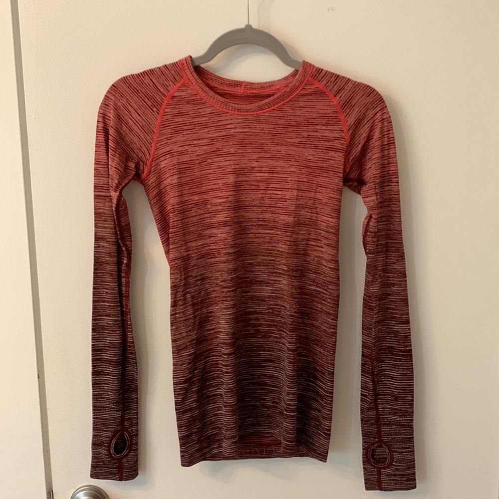 Lululemon Swiftly Tech Long Sleeve shirt